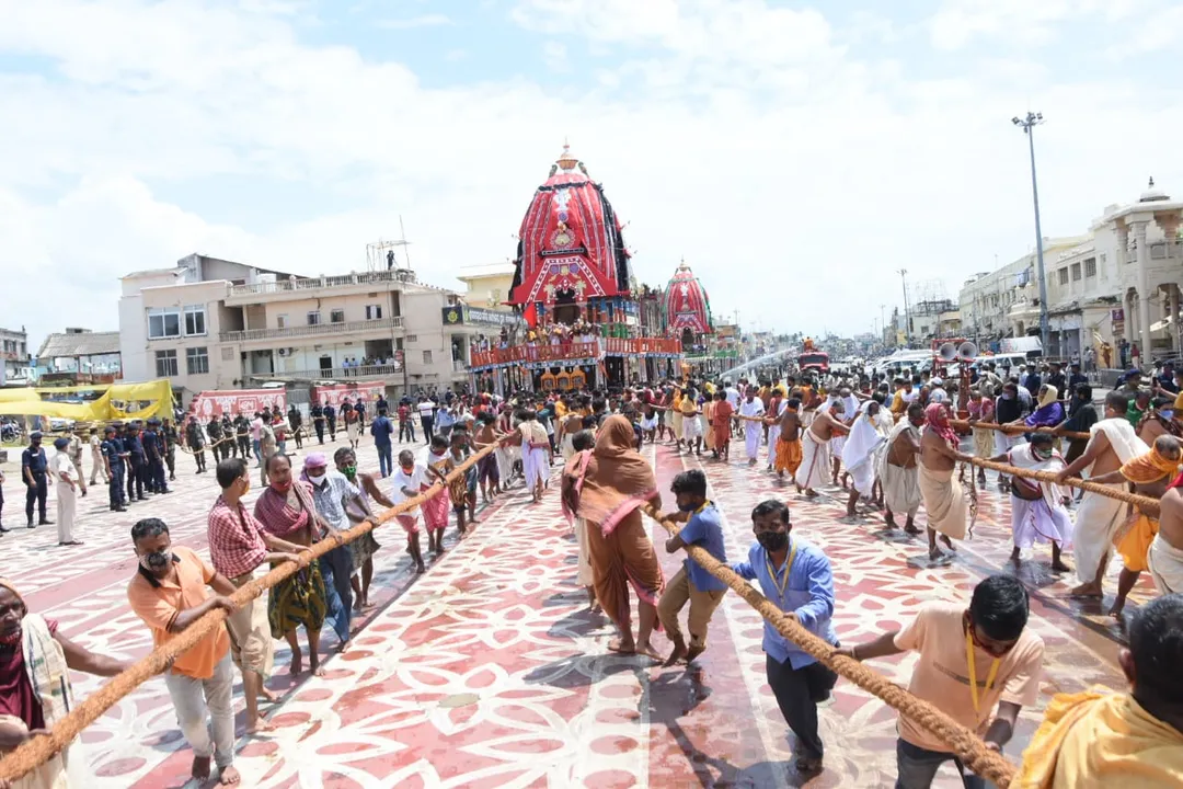  ଶ୍ରୀଜିଉଙ୍କ ଆଜ୍ଞାମାଳ ବିଜେ ନୀତି ଅନୁଷ୍ଠିତ: ତିନି ରଥକୁ ସିଂହଦ୍ବାର ଚକଡ଼ାକୁ ନିଆଯାଉଛି
