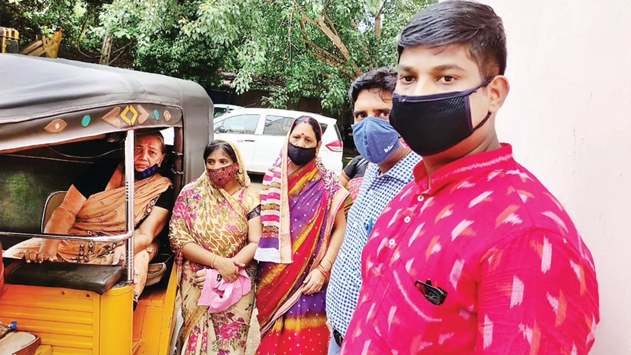  ପୁଅର ମୃତ୍ୟୁ ପରେ ୮୫ ବର୍ଷୀୟା ବୃଦ୍ଧା ଅଲୋଡ଼ା, ୪ବର୍ଷ ହେଲା ଘରେ ପୂରାଇ ଦେଉନାହାନ୍ତି ବୋହୂ ଓ ନାତି