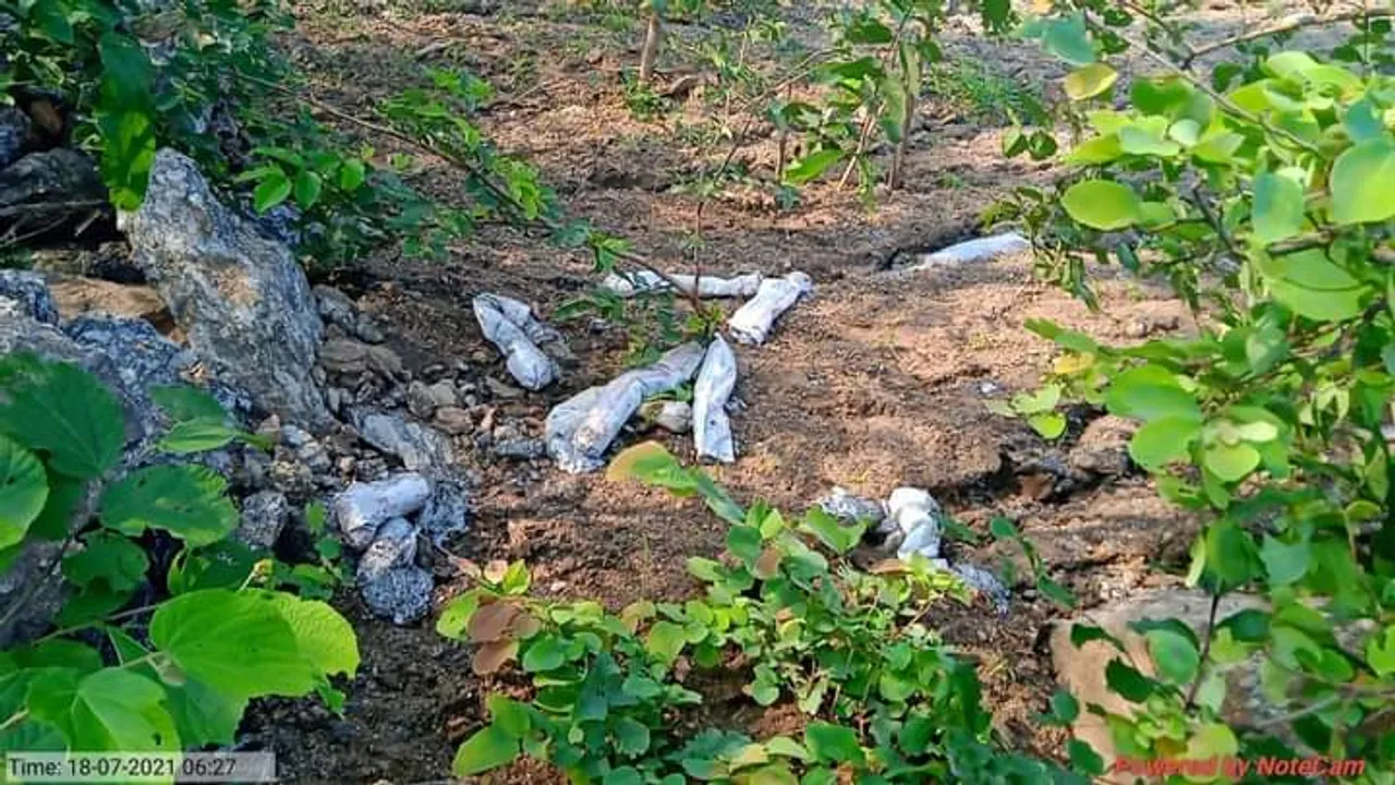  ପଥରକ୍ୱାରି ଆଖପାଖରେ ପଡ଼ିଛି ବିସ୍ଫୋରକ