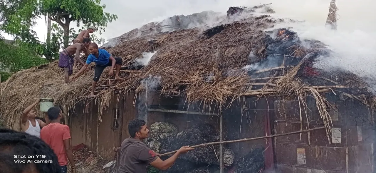  ଶିବନାରାୟଣପୁରରେ ଜଳିଗଲା ୬ ବଖରା