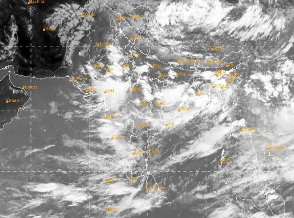  ଲଘୁଚାପ ପ୍ରଭାବରୁ ରାଜ୍ୟରେ ପ୍ରବଳ ବର୍ଷା ସମ୍ଭାବନା, ୯ଟି ଜିଲ୍ଲା ପାଇଁ ଅରେଞ୍ଜ ଆଲର୍ଟ ଜାରି
