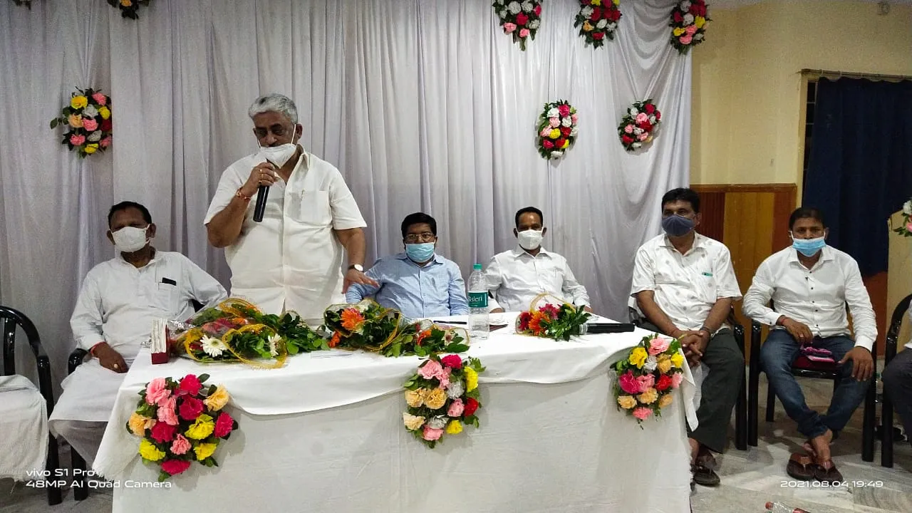  ରାୟଗଡ଼ାରେ ଅତନୁଙ୍କ ମାରାଥନ୍ ସମୀକ୍ଷା: ‘କର୍ମୀଙ୍କ ନିବେଦନ ଦଳକୁ ବଞ୍ଚାଅ’  
