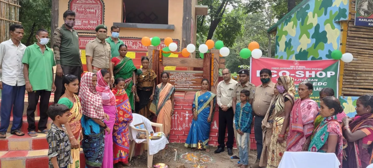 ଫୁର୍ଲିଝରଣରେ ଇକୋ ସପ୍‌ ଉଦ୍‌ଘାଟିତ