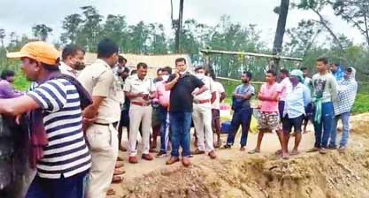  ଉଦୟପୁରରେ ପୁଣି ପାଚେରି ନିର୍ମାଣ ଉଦ୍ୟମ: ବଙ୍ଗ ପ୍ରଶାସନ-ମେରାଇନ ପୁଲିସ ମୁହାଁମୁହିଁ