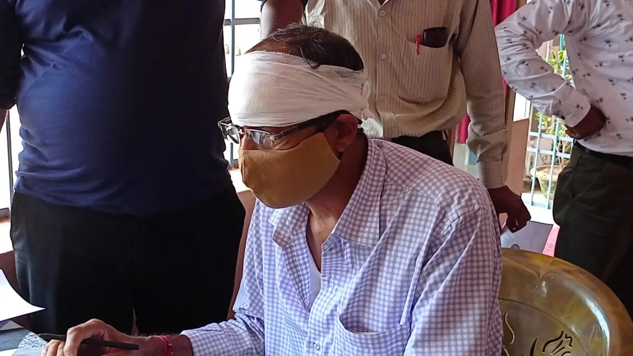  କଲେଜ ଅଧ୍ୟକ୍ଷଙ୍କୁ ଆକ୍ରମଣ କରି ଯୁବକ ଥାନାରେ ଅଟକ