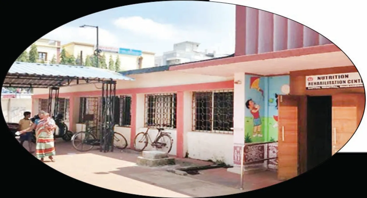  ଶିଶୁଭବନକୁ ଆସୁନାହାନ୍ତି ଡାକ୍ତର: ଫାର୍ମାସିଷ୍ଟଙ୍କ ଭରସାରେ ରୋଗୀ