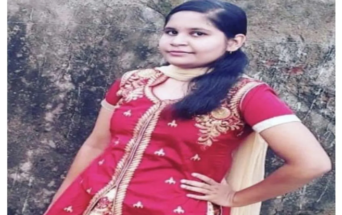  ଜୀବନ ଯୁଦ୍ଧରେ ହାରିଗଲେ ଆୟୁଷୀ