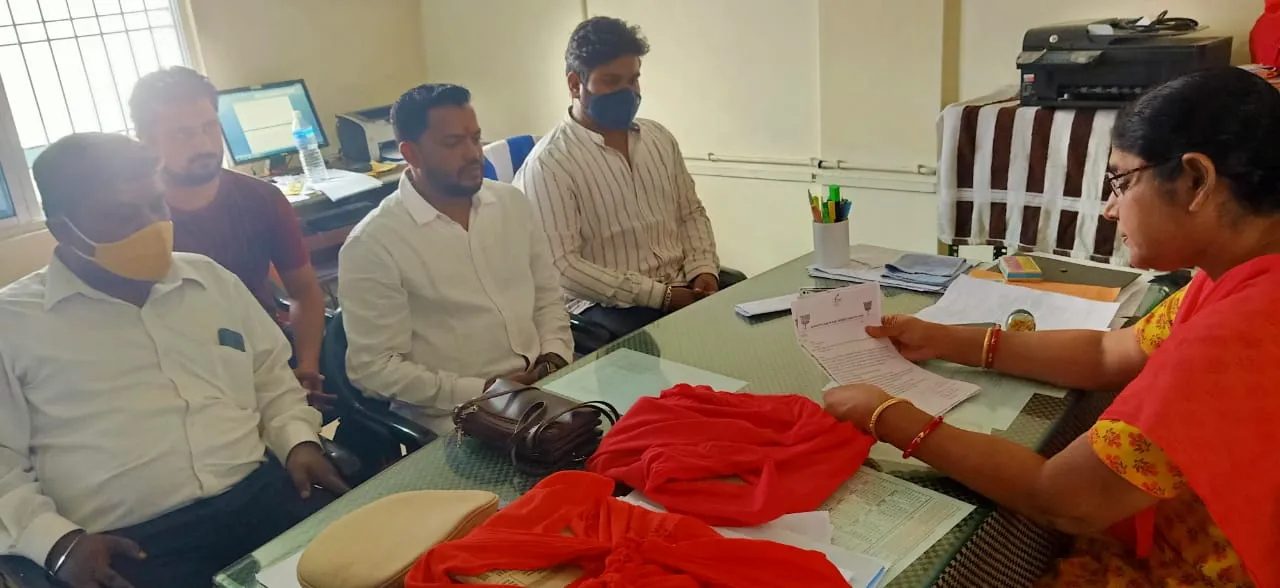  କୋଭିଡ୍‌ ସମୟରେ ସାମଗ୍ରୀ କିଣାରେ ଦୁର୍ନୀତି, ଭିଜିଲାନସ୍‌ର ଦ୍ୱାରସ୍ଥ ହେଲା ଯୁବମୋର୍ଚ୍ଚା
