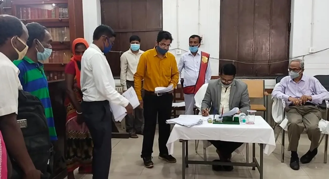  ବାରିପଦାରେ ରାଷ୍ଟ୍ରୀୟ ଲୋକ ଅଦାଲତ ଅନୁଷ୍ଠିତ: ୫୧୮ଟି ମାମଲାର ଫଇସଲା, ୨ କୋଟି ୭୪ଲକ୍ଷ ଟଙ୍କା ଆଦାୟ
