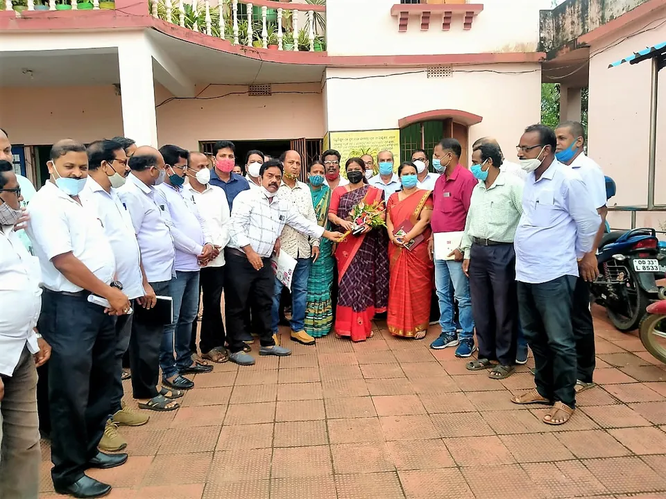  ଶିକ୍ଷକ ସଂଘ ଓ ଜିଲ୍ଲା ଶିକ୍ଷାଧିକାରୀଙ୍କ ମଧ୍ୟରେ ଆଲୋଚନା