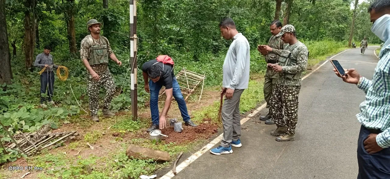  ୫ କିଲୋ ଓଜନର ଲ୍ୟାଣ୍ଡମାଇନ ଉଦ୍ଧାର କଲେ ଯବାନ