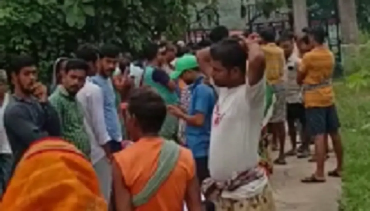 ବଅଁରପାଳ: ଟିକା ନେବା ଲାଗି ସାରା ରାତି ଅନିଦ୍ରା