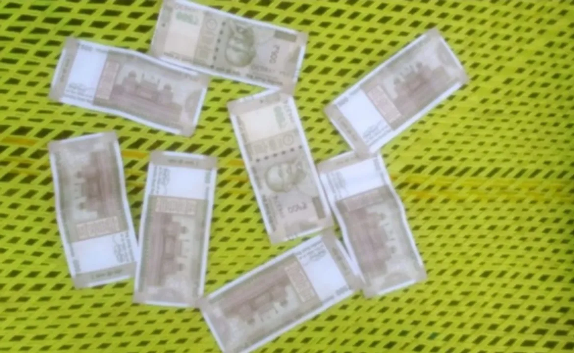 ନକଲି ନୋଟ୍‌ରେ ମେଣ୍ଢା କିଣିନେଲେ