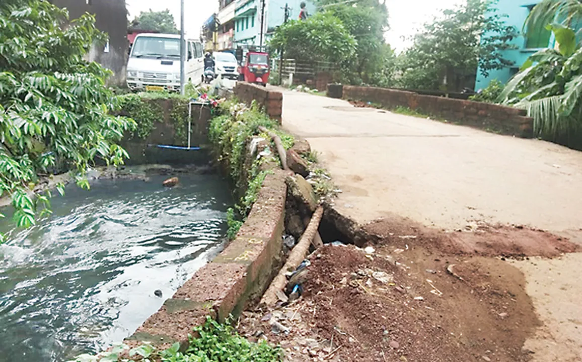  ଡ୍ରେନ୍‌ରେ ଭାସି ଯାଇ ଛାତ୍ରର ମୁତ୍ୟୁ ଘଟଣା: ତିନି ଦିନ ପରେ ମୁହଁ ଖୋଲିଲେ କମିସନର, ଡ୍ରେନେଜ୍‌ ବ୍ୟବସ୍ଥା ପାଇଁ ଆକ୍ସନ ପ୍ଲାନ୍‌ ପ୍ରସ୍ତୁତ