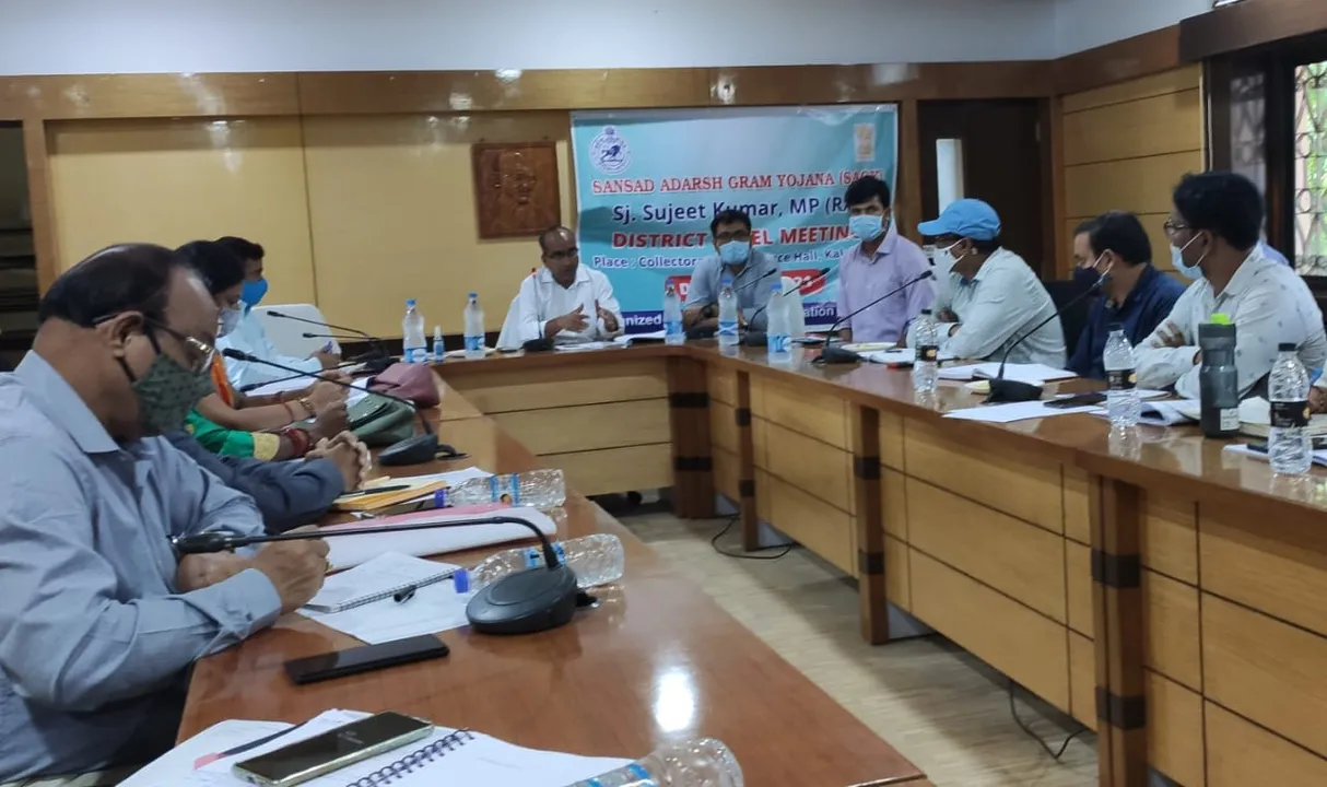  ସାଂସଦ ଆଦର୍ଶ ଗ୍ରାମ ଯୋଜନାର ଜିଲ୍ଲାସ୍ତରୀୟ ସମୀକ୍ଷା ବୈଠକ