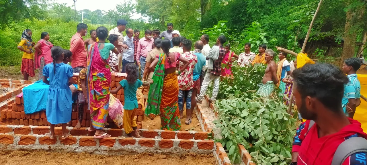  ଅଙ୍ଗନବାଡ଼ି କେନ୍ଦ୍ର ରାସ୍ତାକୁ ନେଇ ଗଣ୍ଡଗୋଳ, ଅଧା‌ରେ ଅଟକିଲା ଚିହ୍ନଟ ପ୍ରକ୍ରିୟା