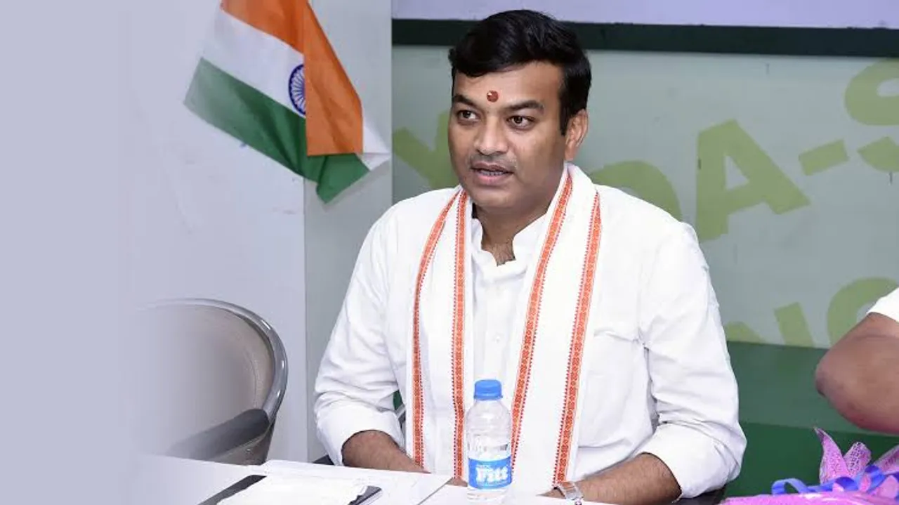  ମୁସଲମାନମାନେ ଭାରତୀୟ ସଂସ୍କୃତିକୁ ପ୍ରଣାମ କରିବା ଆବଶ୍ୟକ: ଉତ୍ତରପ୍ରଦେଶର ମନ୍ତ୍ରୀ 