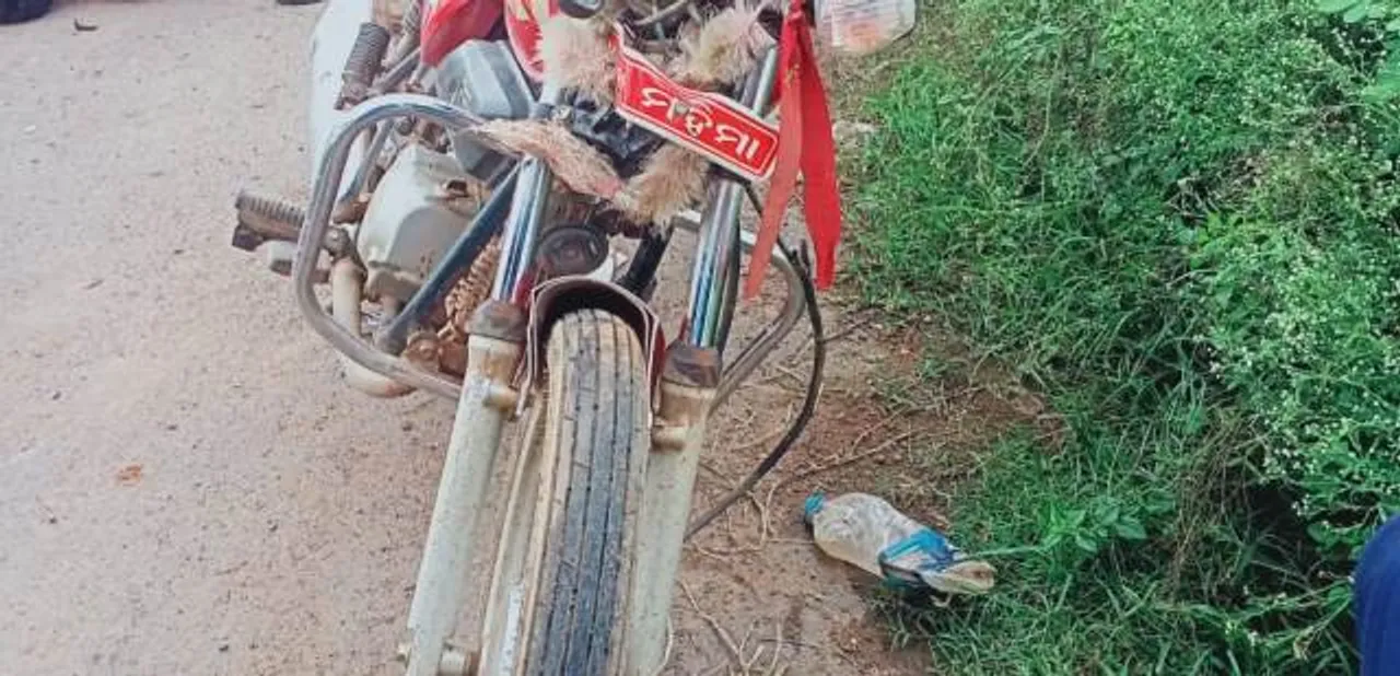  ଦୁଇ ବାଇକ୍ ମୁହାଁମୁହିଁ ଧକ୍କା: ଉଭୟ ଆରୋହୀ ଗୁରୁତର