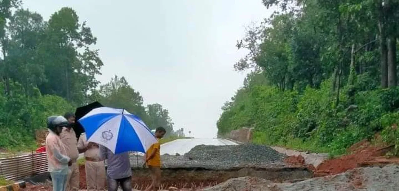  ନିର୍ମାଣାଧୀନ ପୋଲରେ ଖସି ବାଇକ ଚାଳକଙ୍କ ମୃତ୍ୟୁ