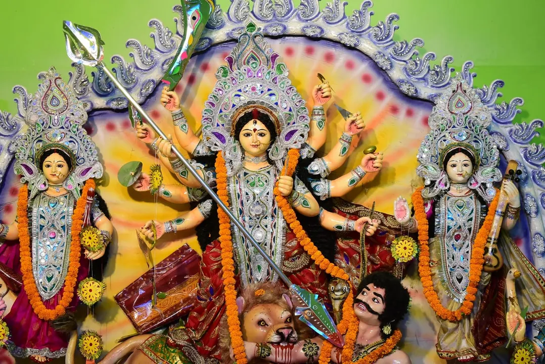  ପୂଜା ମଣ୍ଡପ ଉପରେ ସ୍ୱତନ୍ତ୍ର ନଜର ରଖିଛି ବିଏମ୍‌ସି ଟିମ୍‌, ମାସ୍କ-ସାମାଜିକ ଦୂରତା କରୁଛି ଚେକିଂ