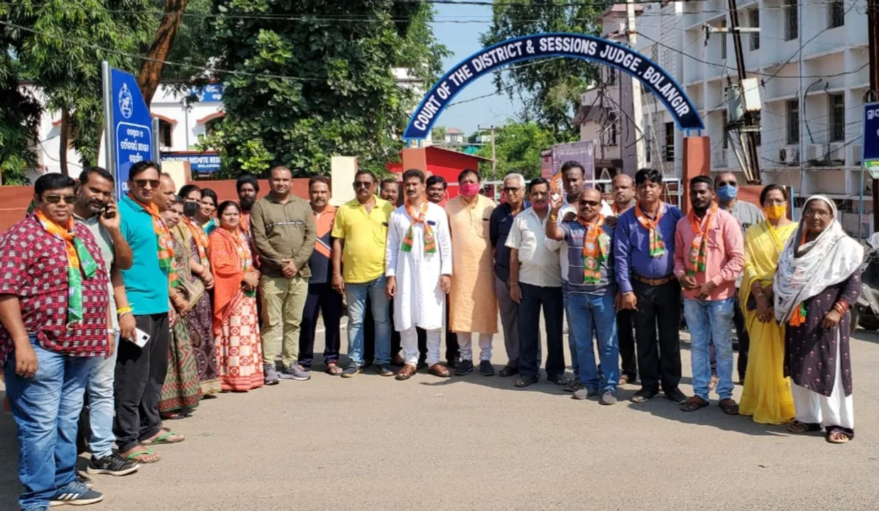  ଗୃହ ରାଷ୍ଟ୍ରମନ୍ତ୍ରୀଙ୍କ ବହିଷ୍କାର ଦାବିରେ ତେଜିଲା ଆନ୍ଦୋଳନ, ବିଜେପିର ୧୨ଘଣ୍ଟିଆ ବଲାଙ୍ଗୀର ବନ୍ଦ