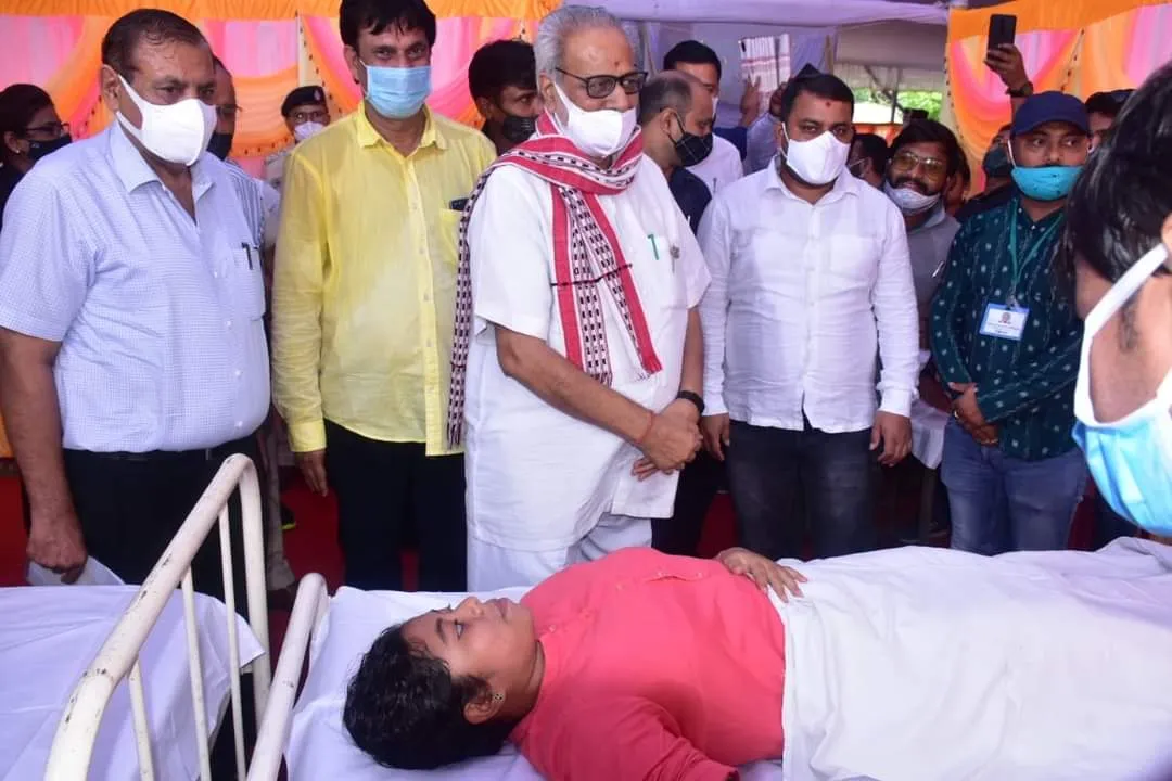  ଓଡ଼ିଶା-ମୋ ପରିବାର ଆନୁକୂଲ୍ୟରେ ରତ୍ନାକର ଦାଶ ଚାରିଟେବୁଲ ଟ୍ରଷ୍ଟ ପକ୍ଷରୁ ରେକର୍ଡସଂଖ୍ୟକ ରକ୍ତୟୁନିଟ୍ ସଂଗ୍ରହ