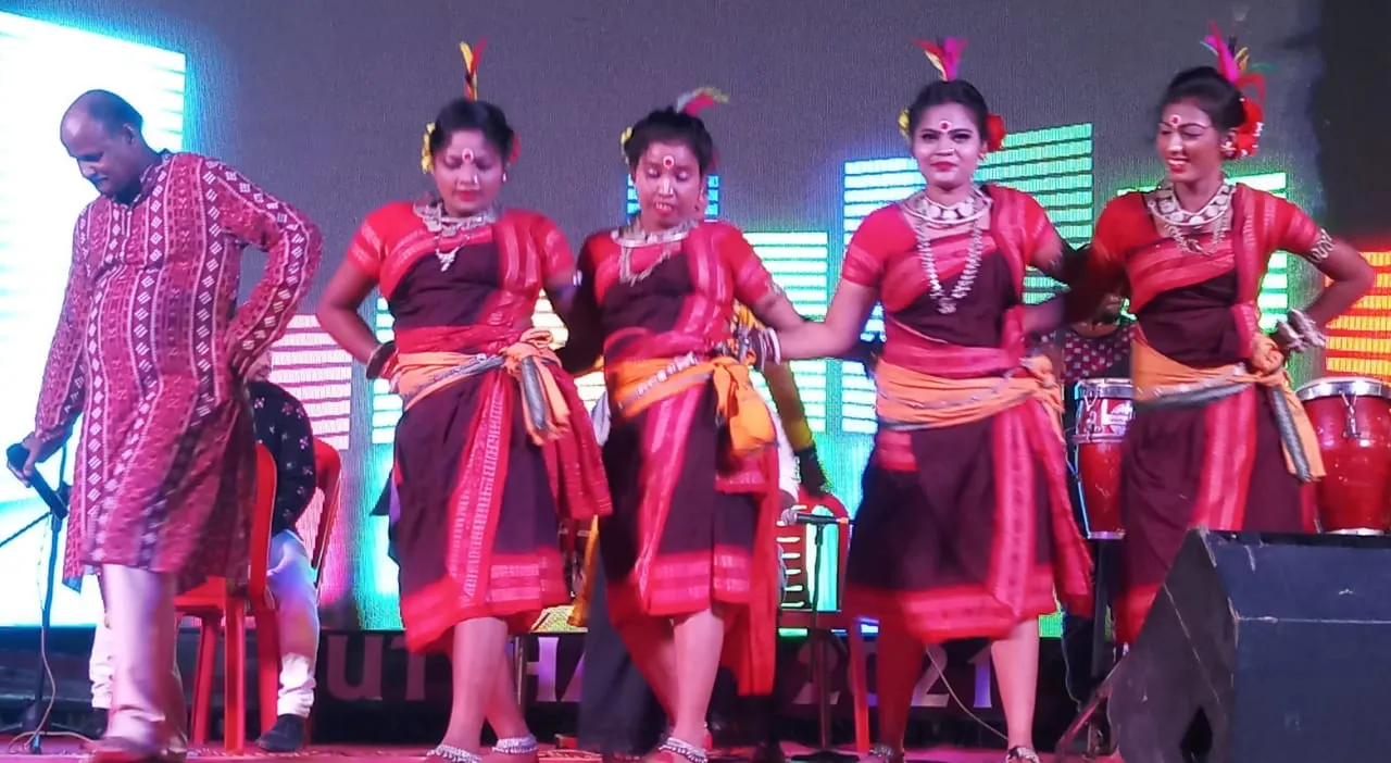  ପଶ୍ଚିମ ଓଡ଼ିଶା ଯୁବମଞ୍ଚର ନୂଆଁଖାଇ ଭେଟ୍‌ଘାଟ୍‌: ୧୦ଟି ଜିଲ୍ଲାର ୪୫ ସ୍ୱେଚ୍ଛାସେବୀ ଅନୁଷ୍ଠାନ ସମ୍ବର୍ଦ୍ଧିତ