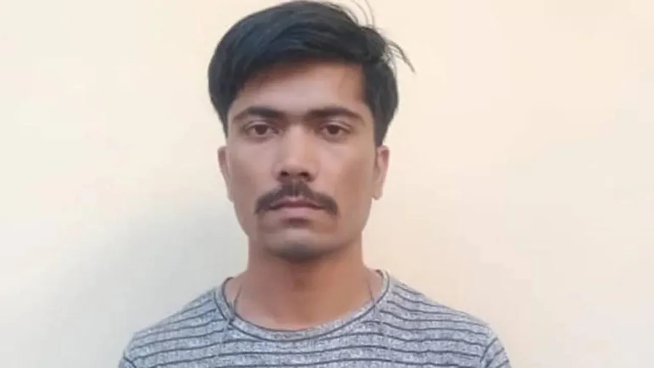  ସେନାରେ ପୁଣି ଗୁପ୍ତଚର କାଣ୍ଡ : ପାକିସ୍ତାନୀ ଯୁବତୀକୁ ଗୋପନ ତଥ୍ୟ ଯୋଗାଇବା ଅଭିଯୋଗରେ ପିଅନ ଗିରଫ