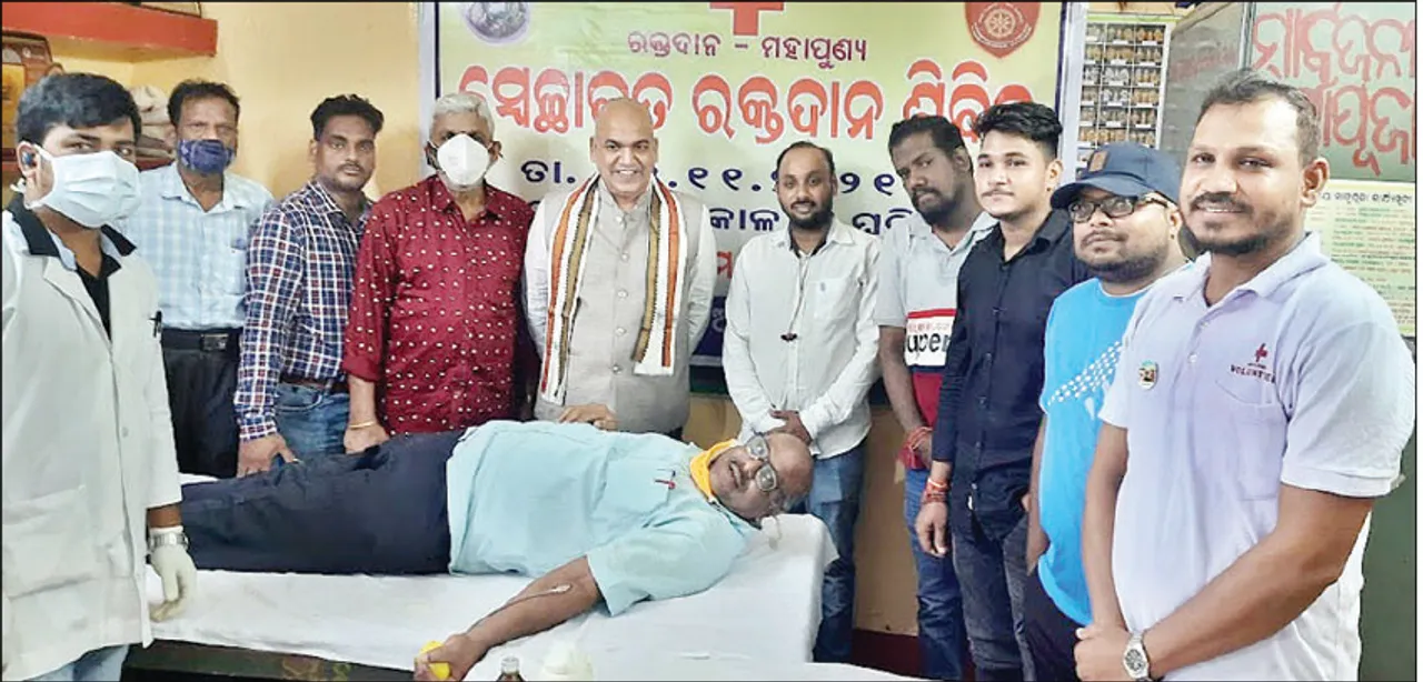  ବାବା ଆଖଣ୍ଡଳମଣି ଯୁବକ ସଂଘରୁ ୬୦ ୟୁନିଟ୍ ରକ୍ତ ସଂଗ୍ରହ
