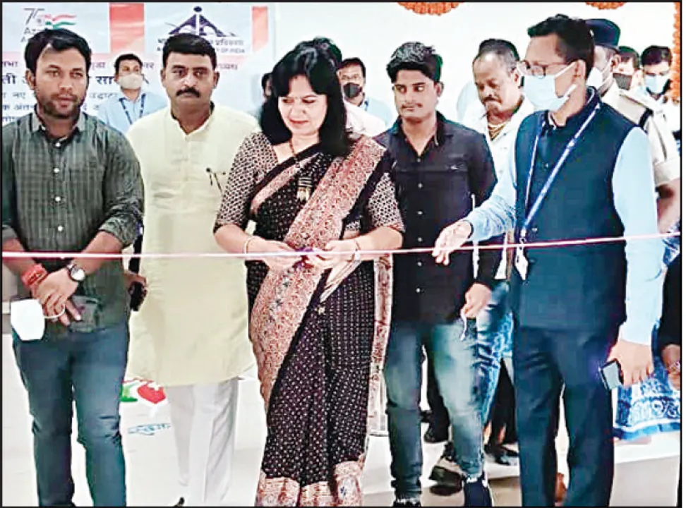  ବିମାନବନ୍ଦରରେ ଦୁଇ ଏରୋବ୍ରିଜ୍‌ର ଉଦ୍‌ଘାଟନ