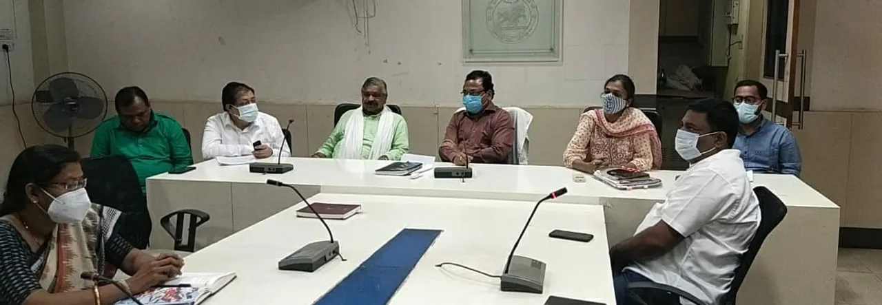  ପାଇକ ସ୍ମାରକୀ କାର୍ଯ୍ୟ ତ୍ୱରାନ୍ୱିତ କରିବାକୁ ଜିଲ୍ଲାପାଳଙ୍କ ଭେଟିଲେ ନାଗରିକ ପ୍ରତିନିଧି  
