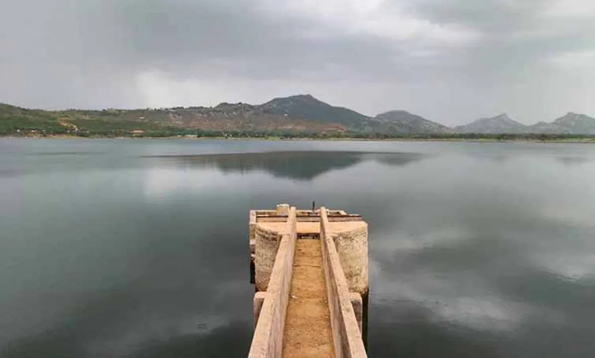  ଆନ୍ଧ୍ର ଡ୍ୟାମ୍‌ରେ ଫାଟ, ଲୋକେ ଭୟଭୀତ