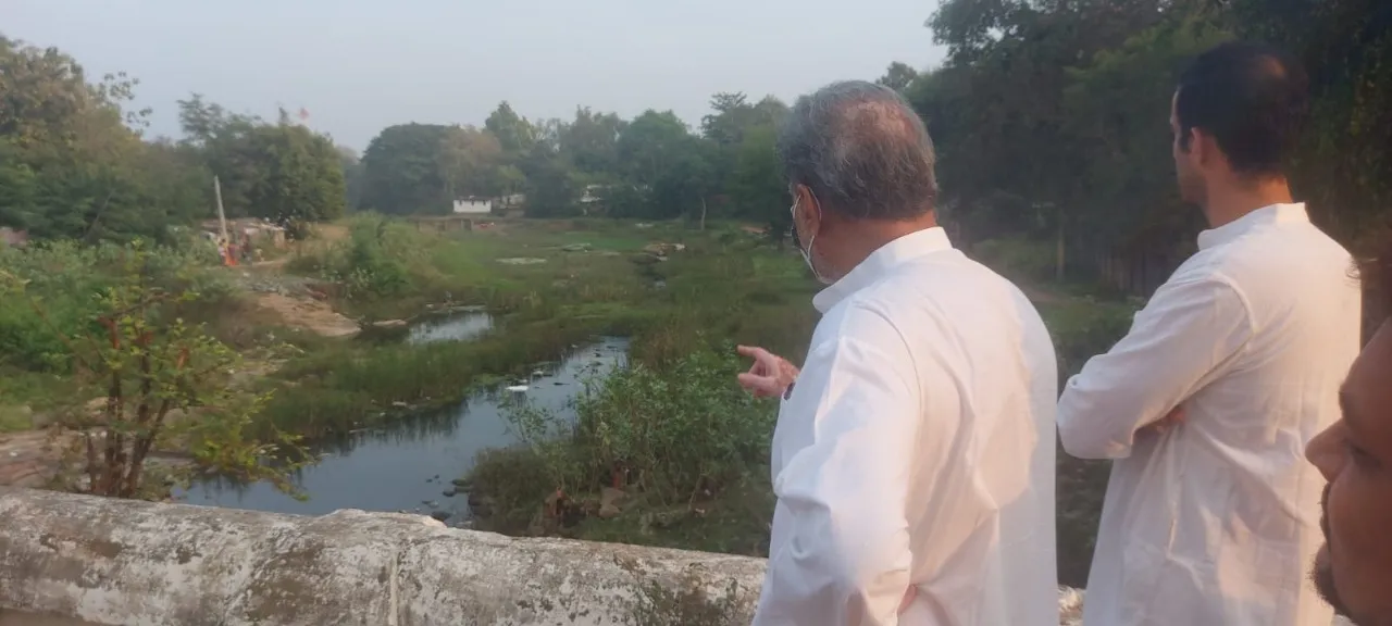  ଲକ୍ଷ୍ମୀଯୋର ପରିଦର୍ଶନ କଲେ ଅନଙ୍ଗ: ‘ବ୍ୟାଙ୍କ୍‌କ ନାଁରେ ୨୦ କୋଟି ହରିଲୁଟ ହୋଇଛି’