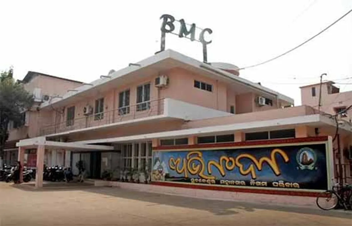  ବକେୟା ପାଉଣା ପାଇଁ ରାମ୍‌କିର ନୋଟିସ୍‌, ବାବୁଙ୍କ ଅହଙ୍କାର ପାଇଁ ଭୋଗିବ ବିଏମ୍‌ସି