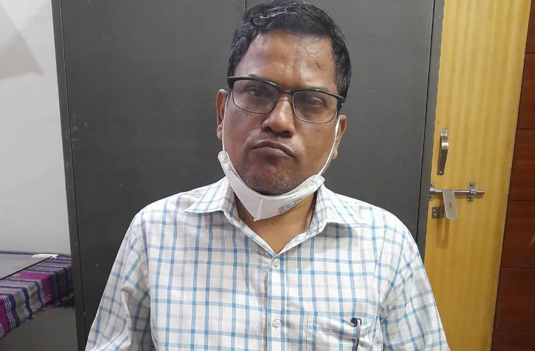  ନିମାପଡ଼ା ତହସିଲଦାରଙ୍କ ଘରେ ପଶିଲା ଭିଜିଲାନ୍ସ: ପୁରୀ, କଟକ ଓ କେନ୍ଦ୍ରାପଡ଼ା ଜିଲ୍ଲାରେ ଏକକାଳୀନ ଚଢ଼ାଉ