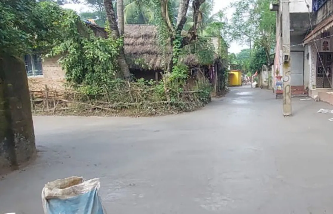  ଗୋଟିଏ ରାସ୍ତାକୁ ଏକାଧିକ ଥର ଢଳେଇ କରାଯିବା ନେଇ ବିଡିଓଙ୍କୁ ଅଭିଯୋଗ