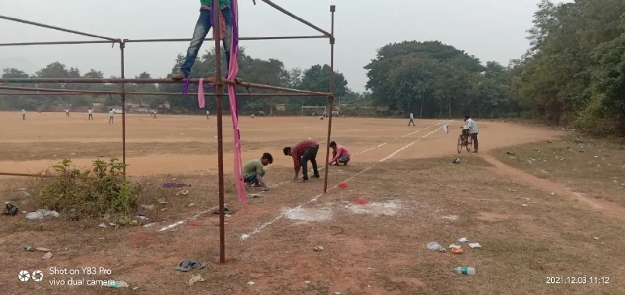  ଜିଲ୍ଲା ପ୍ରଶାସନ ନଛୋଡ଼ବନ୍ଧା: କଳାହାଣ୍ଡି ବିଶ୍ୱବିଦ୍ୟାଳୟ ପଡ଼ିଆରେ ଅସ୍ଥାୟୀ ବସଷ୍ଟାଣ୍ଡ କାମ ଆରମ୍ଭ