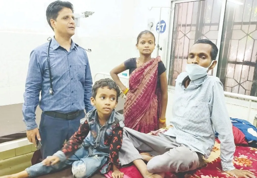  ଆମ୍ବୁଲାନ୍‌ସ ଭିତରେ ରୋଗୀ ଓ ପରିବାରକୁ ବନ୍ଧକ ଘଟଣା: ଆମ୍ବୁଲାନ୍‌ସ ଅପରେଟର୍‌ ଓ ଡାକ୍ତରଙ୍କୁ ଦାୟୀ କଲେ ଜାତୀୟ ମାନବାଧିକାର ଆୟୋଗ