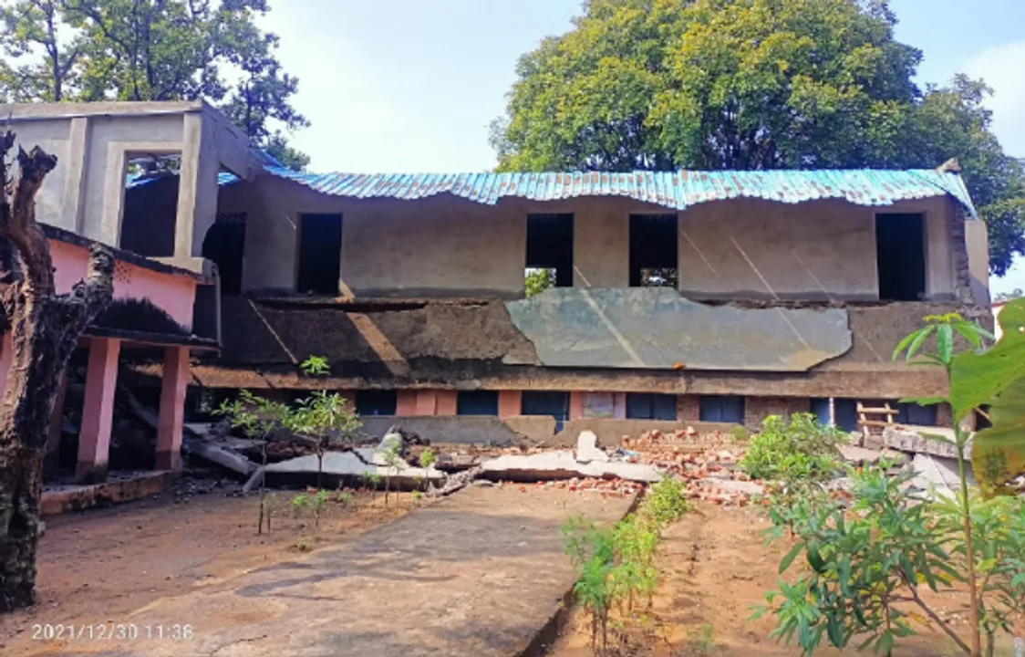  ଲଗାଣ ବର୍ଷାର ପ୍ରଭାବ: କଲେଜ ଛାତ ଭୁଶୁଡ଼ି ୨ ଆହତ