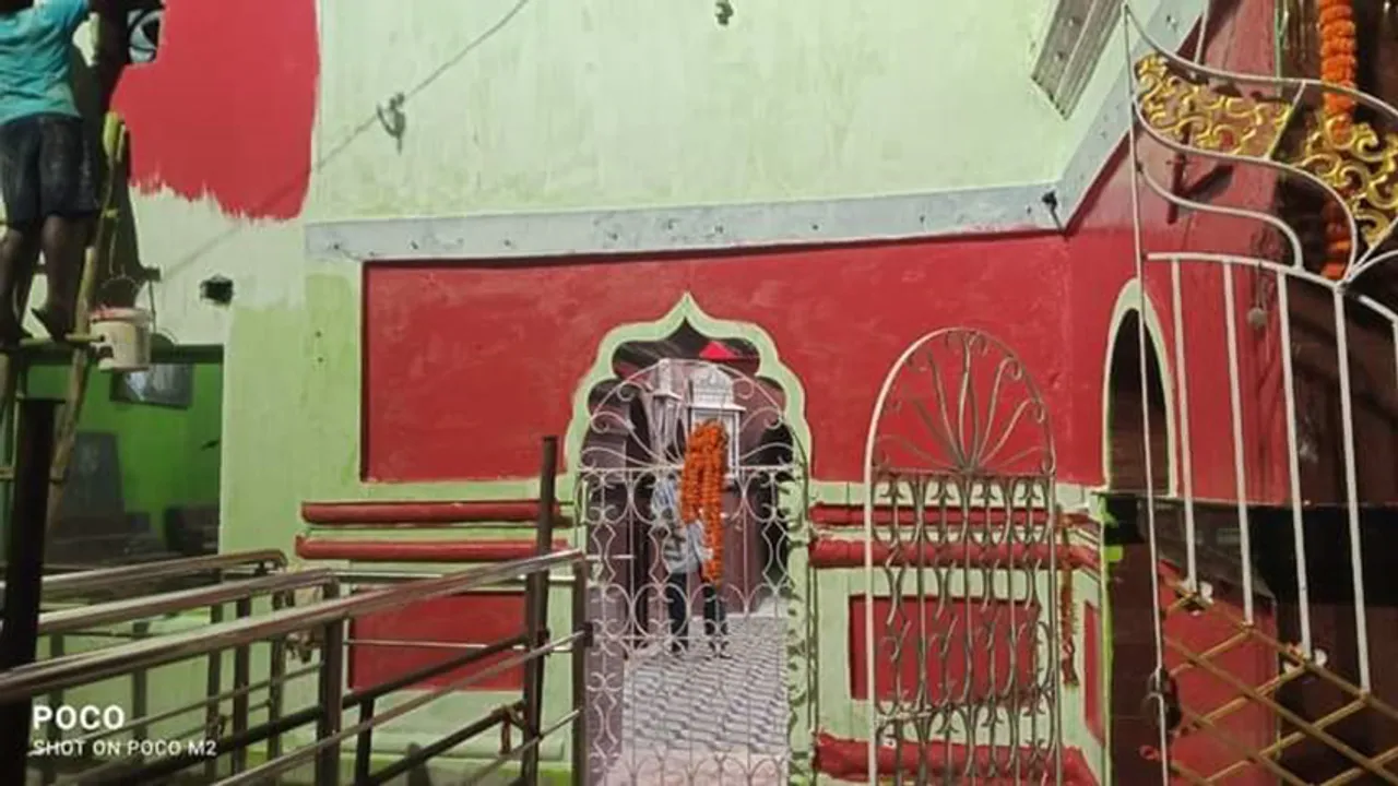  ସମଲେଶ୍ୱରୀ ମନ୍ଦିର ରଙ୍ଗ କାମକୁ ନେଇ ବିବାଦ