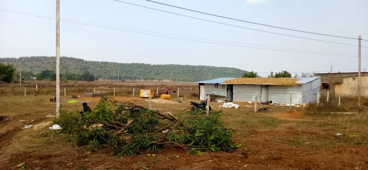  କୁକୁଡାଗେଟ୍‌ ରେଳ ଓଭରବ୍ରିଜ୍ ନିର୍ମାଣକୁ ବିରୋଧ: ଉତ୍ତେଜନା, ପୁଲିସ ମୁତୟନ