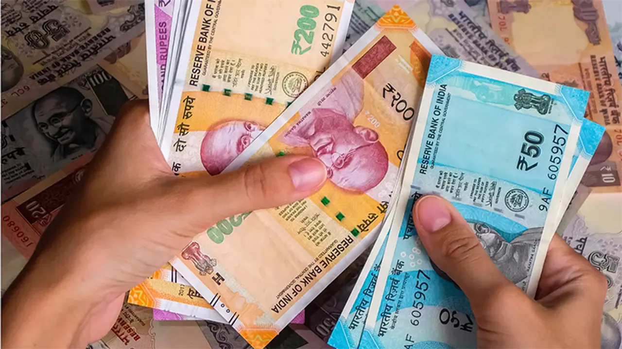  Moneycontrol 