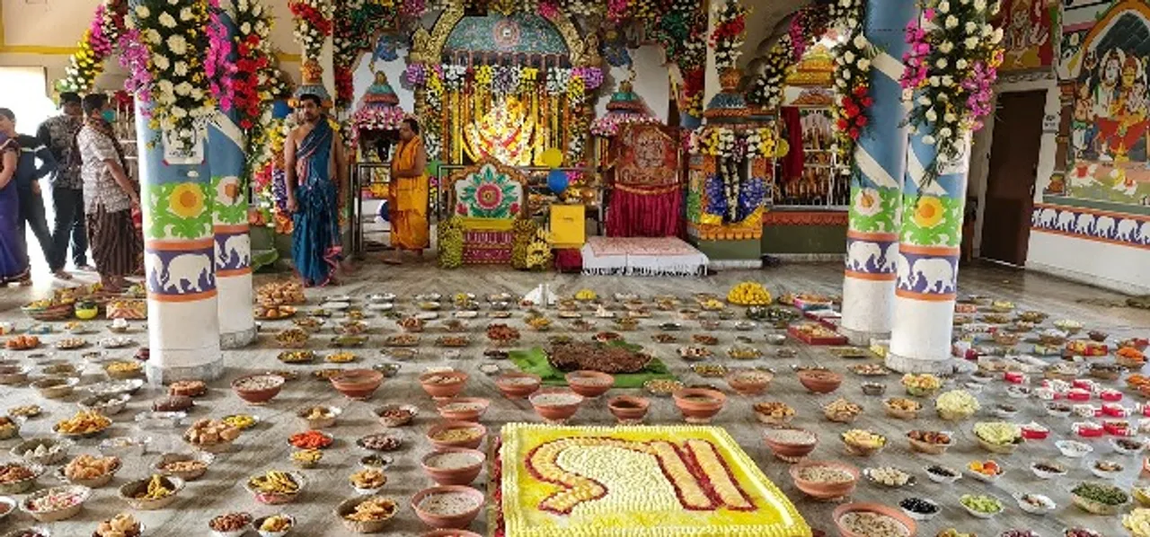  ଜନ୍ମୋତ୍ସବ ଅବସରରେ ମା’ ବଗଳାଦେବୀଙ୍କୁ ଲାଗିହେଲା ୧୦୦୮ ଭୋଗ