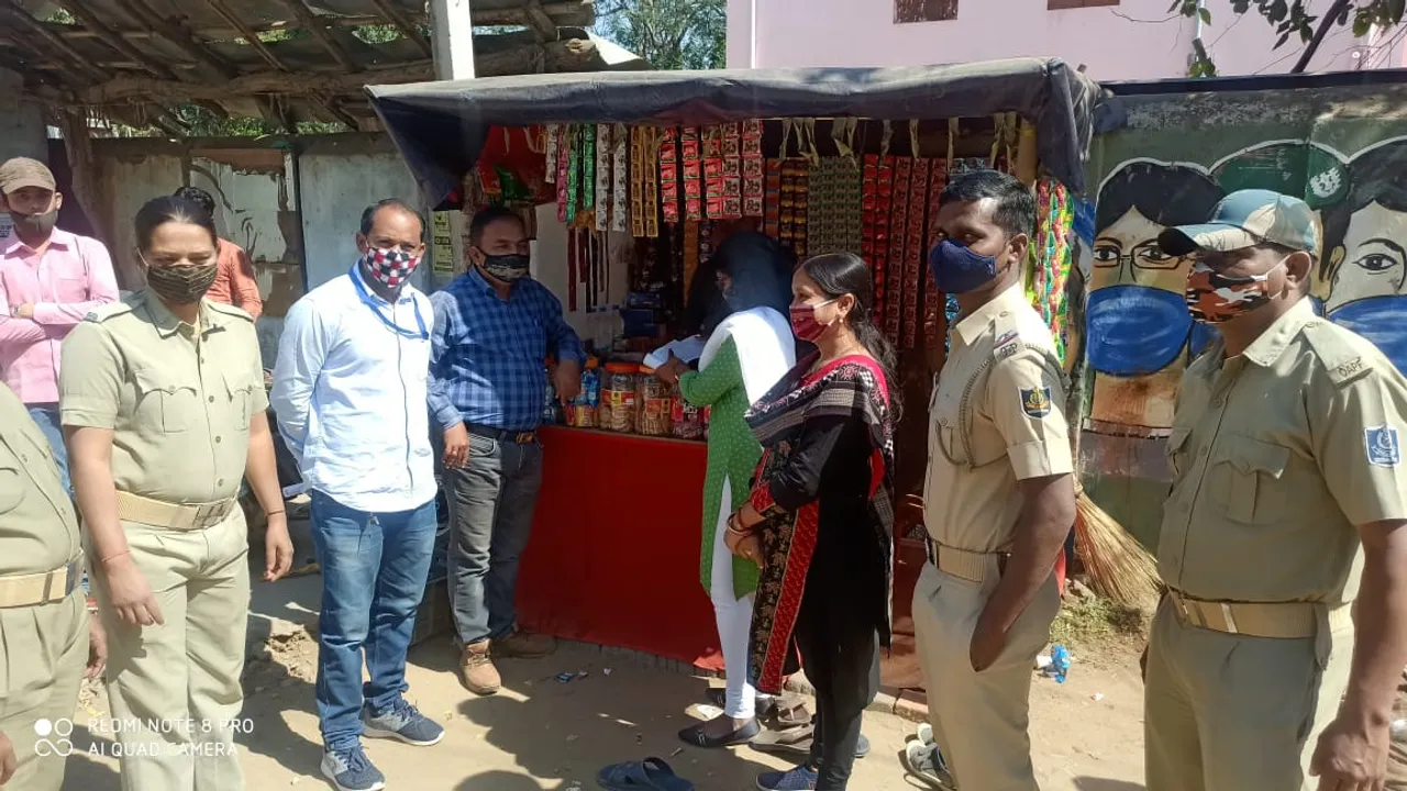  ଦୋକାନ ଉପରେ ଏନଫୋର୍ସମେଣ୍ଟ ସ୍କ୍ବାଡର ଚଢ଼ାଉ