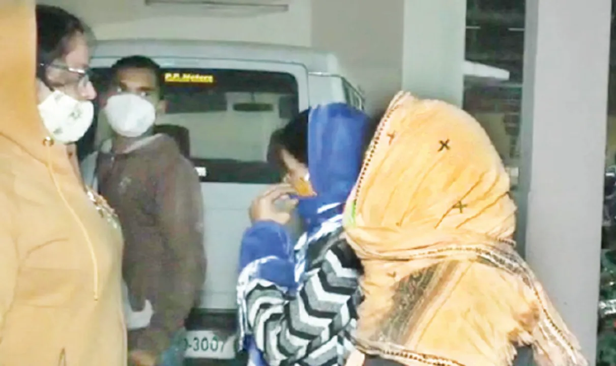  ଭିଜିଲାନ୍‌ସ ହାତରେ ଧରାପଡ଼ିଲେ ଆର୍‌ଆଇ, ଏଆର୍‌ଆଇ