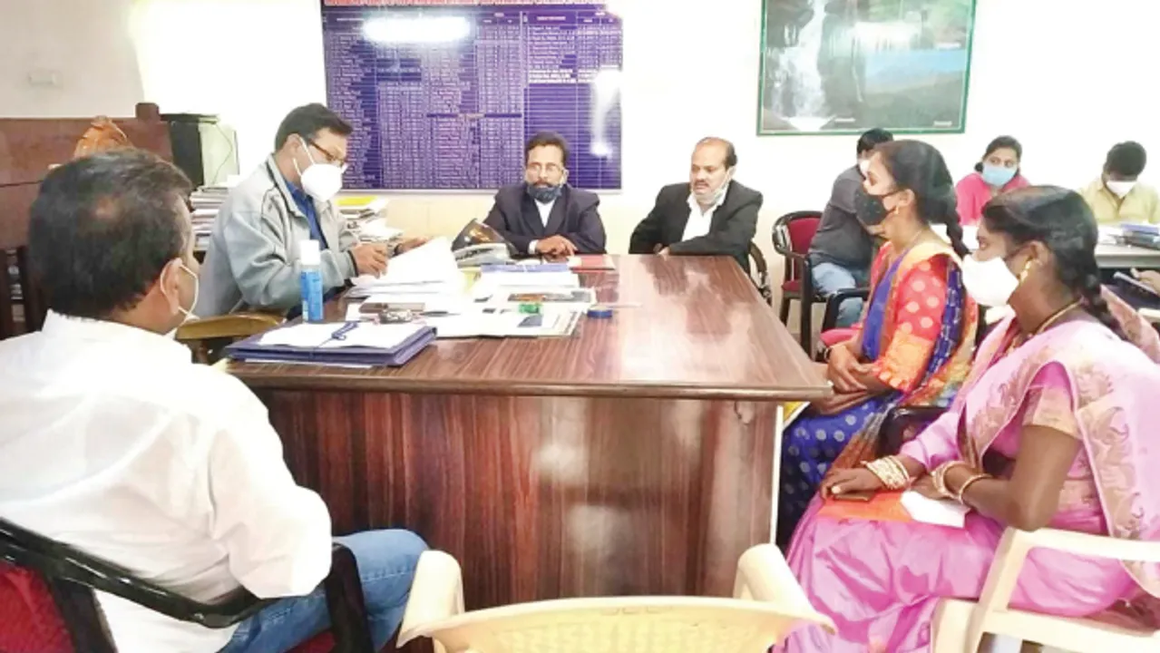  କୋଟିଆରେ ସର୍ବଦଳୀୟ ଆଲୋଚନା ବିଫଳ: ବୁଝାସୁଝା ସତ୍ତ୍ବେ ମାନିଲେନି ଟିକାଇ ଓ ସାବିନା