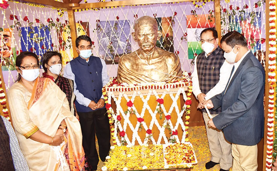  ରାଜ୍ୟ ସଂଗ୍ରହାଳୟ‌ରେ ଲୋକାର୍ପିତ ହେଲା ‘ଗାନ୍ଧୀ ଗ୍ୟାଲେରି’: ଅରଟରେ ସୂତା କାଟିବେ ପର୍ଯ୍ୟଟକ