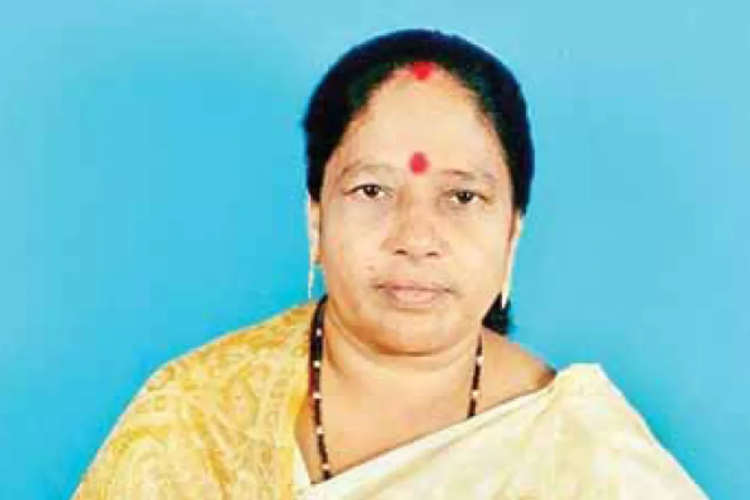  ନବରଙ୍ଗପୁର ପୂର୍ବତନ ଜିଲ୍ଲା ପରିଷଦ ଅଧ୍ୟକ୍ଷାଙ୍କୁ ଝଟ୍‌କା: ଭୋଟର୍‌ ତାଲିକାରେ ନାଁ ନାହିଁ, ପ୍ରାର୍ଥିପତ୍ର ଦାଖଲ କରିପାରିଲେନି