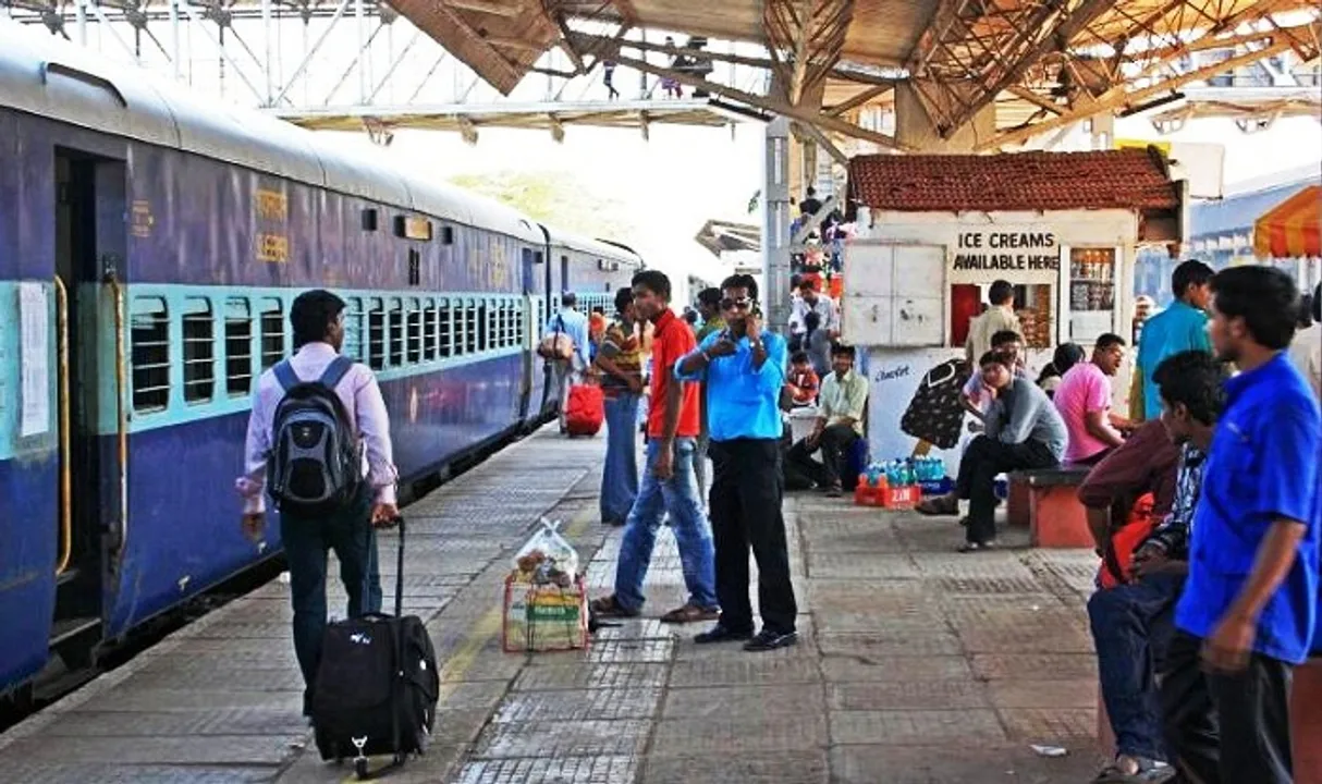  India.com 
