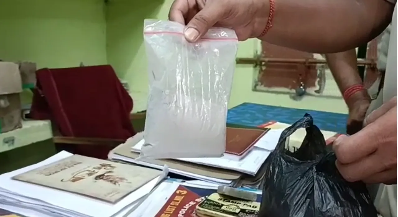  ଜଳେଶ୍ୱରରୁ ୩୫ ଲକ୍ଷ ଟଙ୍କାର ବ୍ରାଉନସୁଗାର ଜବତ: ଜଣେ ମହିଳାଙ୍କ ସମେତ ୩ ଗିରଫ